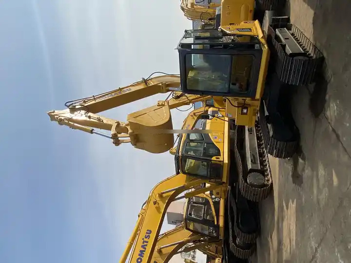 Good Condition Komatsu Used PC70-8 Hydraulic Crawler Excavator Suitable For Construction/ Agriculture Digging - Kāpurķēžu ekskavators: foto 4 Good Condition Komatsu Used PC70-8 Hydraulic Crawler Excavator Suitable For Construction/ Agriculture Digging - Kāpurķēžu ekskavators: foto 4
