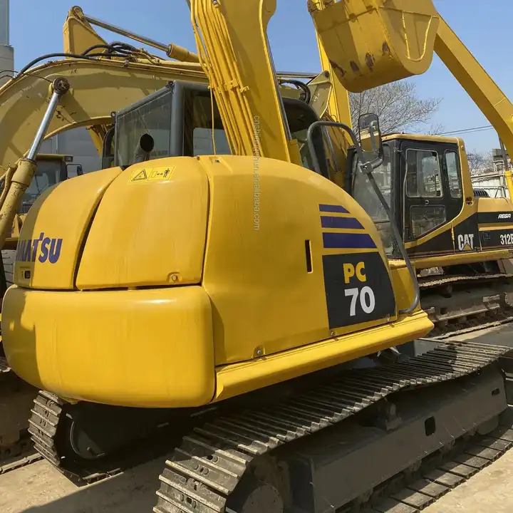 Good Condition Komatsu Used PC70-8 Hydraulic Crawler Excavator Suitable For Construction/ Agriculture Digging - Kāpurķēžu ekskavators: foto 1 Good Condition Komatsu Used PC70-8 Hydraulic Crawler Excavator Suitable For Construction/ Agriculture Digging - Kāpurķēžu ekskavators: foto 1