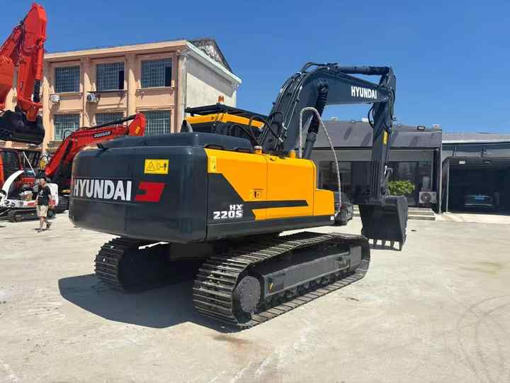 HYUNDAI 96% New HX220s Used Excavator, Korea 22 Ton HX210 HX225 HX 210 220 225 9S 22Ton Crawler Radio Digger Equipment Machine - Ekskavators: foto 3 HYUNDAI 96% New HX220s Used Excavator, Korea 22 Ton HX210 HX225 HX 210 220 225 9S 22Ton Crawler Radio Digger Equipment Machine - Ekskavators: foto 3