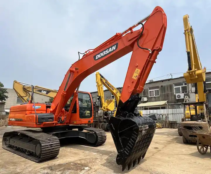 High Quality Korea Made 2019 Year Doosan Brand Dx225 Dx225lc Dx225lca Crawler Excavator - Kāpurķēžu ekskavators: foto 4 High Quality Korea Made 2019 Year Doosan Brand Dx225 Dx225lc Dx225lca Crawler Excavator - Kāpurķēžu ekskavators: foto 4