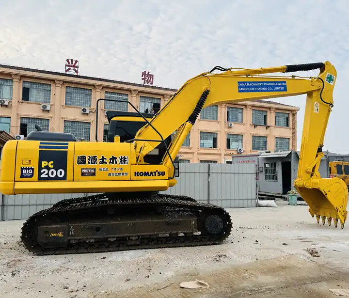 Hot Sale 20 Ton Crawler Excavator Komatsu Pc200-6 Pc200-7 Pc200-8 Original From Japan For Sale In Shanghai - Kāpurķēžu ekskavators: foto 2 Hot Sale 20 Ton Crawler Excavator Komatsu Pc200-6 Pc200-7 Pc200-8 Original From Japan For Sale In Shanghai - Kāpurķēžu ekskavators: foto 2