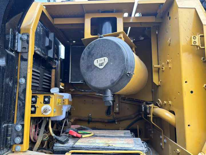 Ekskavators Hot Sale CAT 336 with Strong Power Engine Short Years Excellent Working Condition Crawler 36 Ton Used Tractor CAT 336 in Shock: foto 6