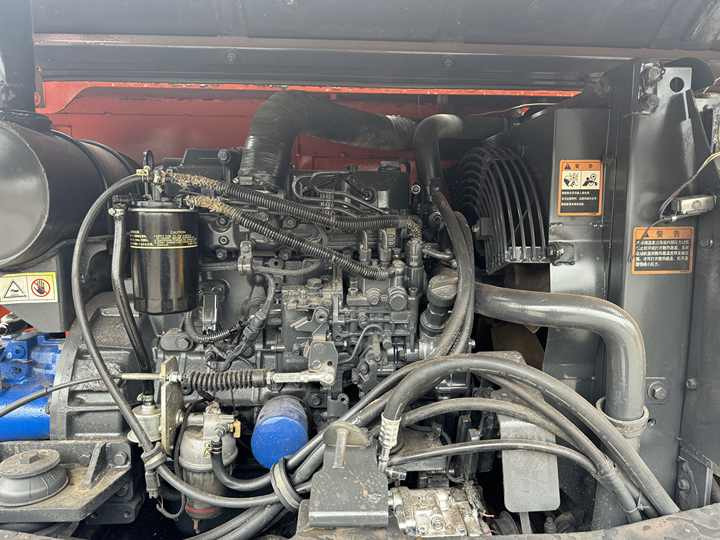 Hot Sale Used Doosan DX75-9C Excavator Doosan 7.5 Ton Crawler Digger Original Equipment - Kāpurķēžu ekskavators: foto 3 Hot Sale Used Doosan DX75-9C Excavator Doosan 7.5 Ton Crawler Digger Original Equipment - Kāpurķēžu ekskavators: foto 3