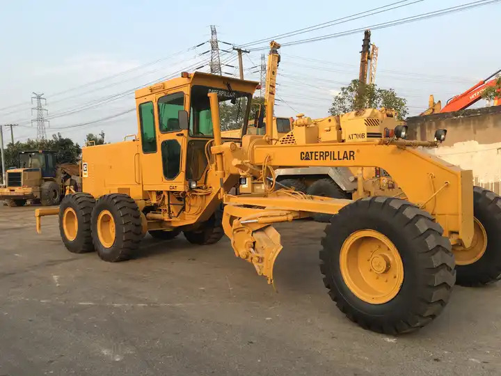 Hot sale Good quality CAT 140g Used motor grader original ca motor grader 140g in good condition cheap price - Greiders: foto 2 Hot sale Good quality CAT 140g Used motor grader original ca motor grader 140g in good condition cheap price - Greiders: foto 2