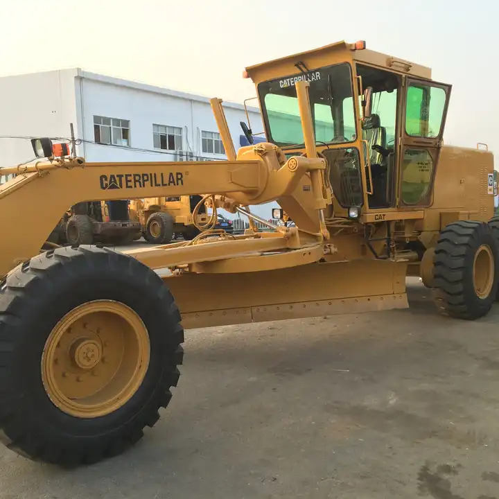 Hot sale Good quality CAT 140g Used motor grader original ca motor grader 140g in good condition cheap price - Greiders: foto 1 Hot sale Good quality CAT 140g Used motor grader original ca motor grader 140g in good condition cheap price - Greiders: foto 1