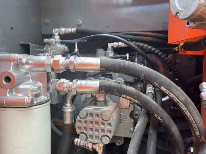 Hot sale Used Hitachi ZX120 digger medium size Excavator second hand excavator - Kāpurķēžu ekskavators: foto 2 Hot sale Used Hitachi ZX120 digger medium size Excavator second hand excavator - Kāpurķēžu ekskavators: foto 2