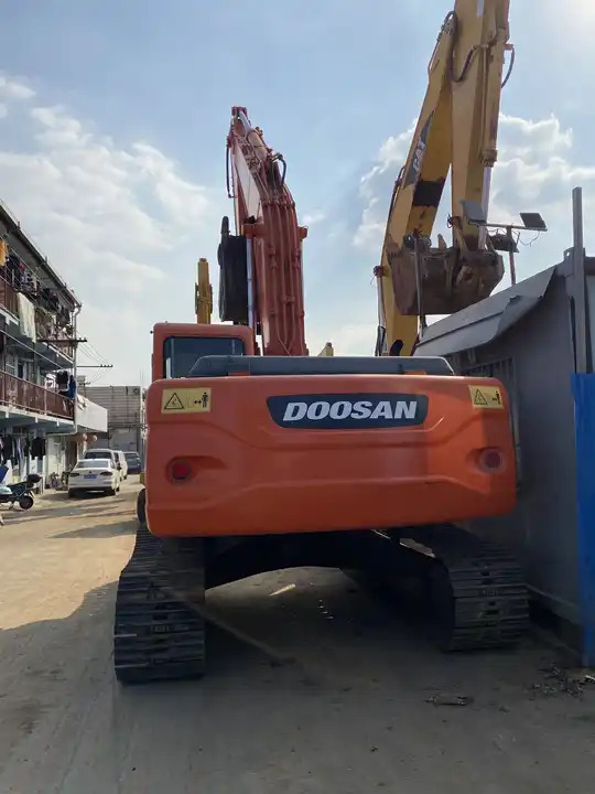 Korea Used Excavator 20ton Doosan Dx225 Dx220 Dx200 Hydraulic Crawler Second Hand Doosan 20ton 22ton Excavator - Ekskavators: foto 5 Korea Used Excavator 20ton Doosan Dx225 Dx220 Dx200 Hydraulic Crawler Second Hand Doosan 20ton 22ton Excavator - Ekskavators: foto 5