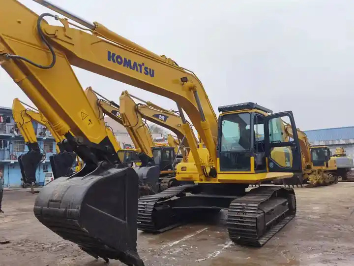 Original Color Japan Imported Efficient Energy Used Komatsu Pc300-7 Hydraulic Crawler Excavator In Shanghai - Kāpurķēžu ekskavators: foto 3 Original Color Japan Imported Efficient Energy Used Komatsu Pc300-7 Hydraulic Crawler Excavator In Shanghai - Kāpurķēžu ekskavators: foto 3