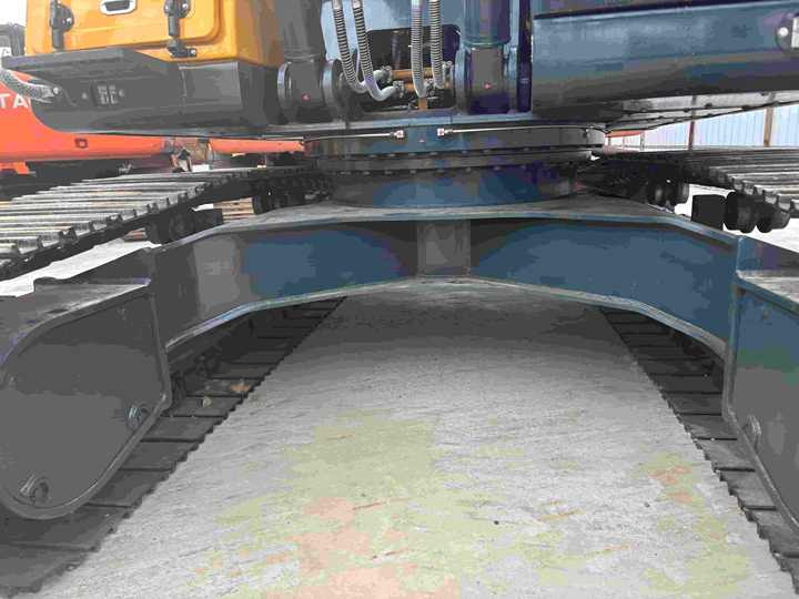 Original Used Korea 22ton Hyundai 220lc-9s 225lc-9t Excavator for Sale in Good Condition and Low Working Time - Ekskavators: foto 4 Original Used Korea 22ton Hyundai 220lc-9s 225lc-9t Excavator for Sale in Good Condition and Low Working Time - Ekskavators: foto 4