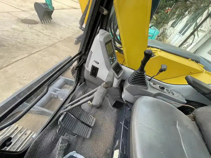 Second-Hand Komatsu PC110 Digger for Sale Used Komatsu PC78 PC240 PC160 PC - Ekskavators: foto 2 Second-Hand Komatsu PC110 Digger for Sale Used Komatsu PC78 PC240 PC160 PC - Ekskavators: foto 2