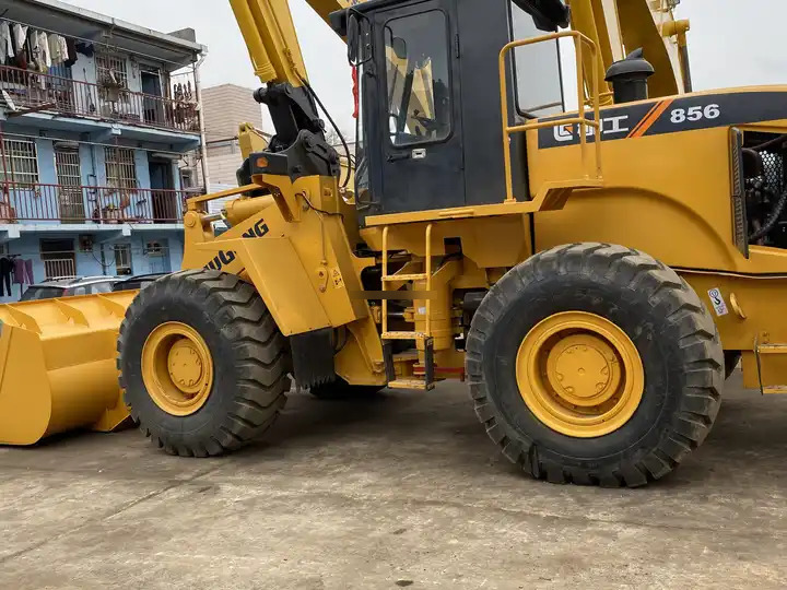 Second hand LiuGong wheel loader LG856 ,good condition chinese loader 856 wheel loader ,Liu gong Wheel Loader 856 Earth-moving - Riteņu iekrāvējs: foto 3 Second hand LiuGong wheel loader LG856 ,good condition chinese loader 856 wheel loader ,Liu gong Wheel Loader 856 Earth-moving - Riteņu iekrāvējs: foto 3
