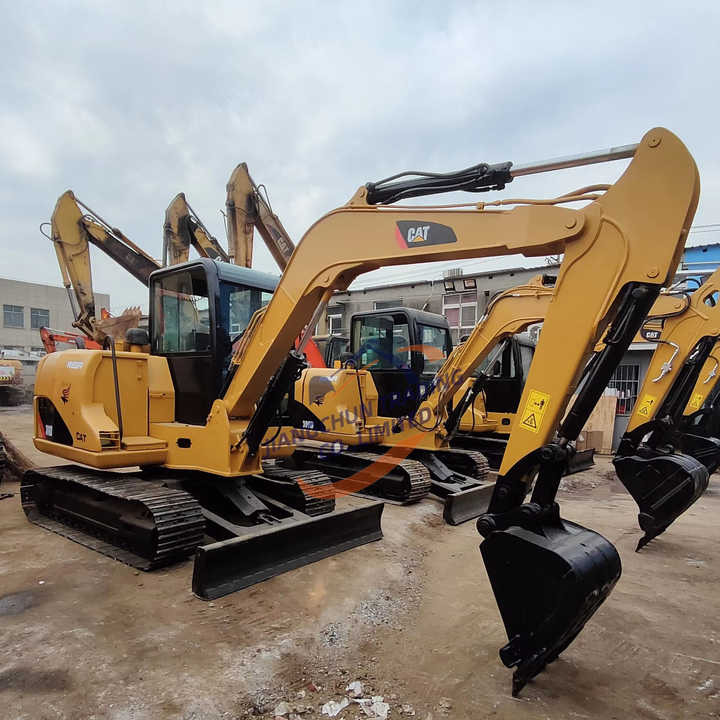 Used 6 ton Excavator Cat 306 306C 306d 306E 306e2 Hydraulic Crawler Excavator Fob Price - Kāpurķēžu ekskavators: foto 1 Used 6 ton Excavator Cat 306 306C 306d 306E 306e2 Hydraulic Crawler Excavator Fob Price - Kāpurķēžu ekskavators: foto 1