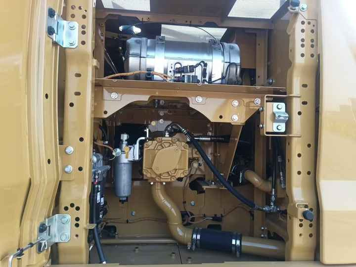 Used Excavator Caterpillar Cat 320gc 320d2 320 320d2l 320g 320bl Excavator Secondhand Caterpillar 336 336D 325 320gc 320cl - Kāpurķēžu ekskavators: foto 5 Used Excavator Caterpillar Cat 320gc 320d2 320 320d2l 320g 320bl Excavator Secondhand Caterpillar 336 336D 325 320gc 320cl - Kāpurķēžu ekskavators: foto 5