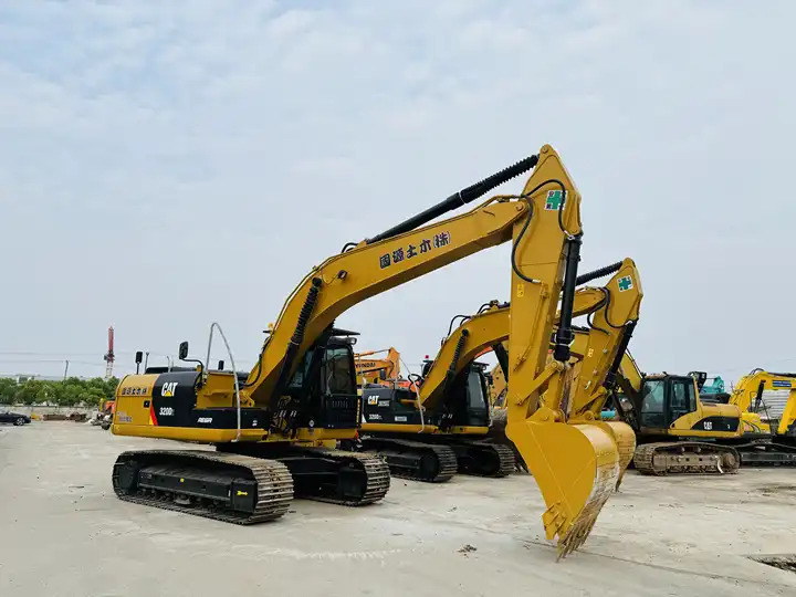 Used Hydraulic Excavator Cat 320d2,Secondhand Medium Excavator In Good Condition For Sale In Shanghai - Kāpurķēžu ekskavators: foto 4 Used Hydraulic Excavator Cat 320d2,Secondhand Medium Excavator In Good Condition For Sale In Shanghai - Kāpurķēžu ekskavators: foto 4