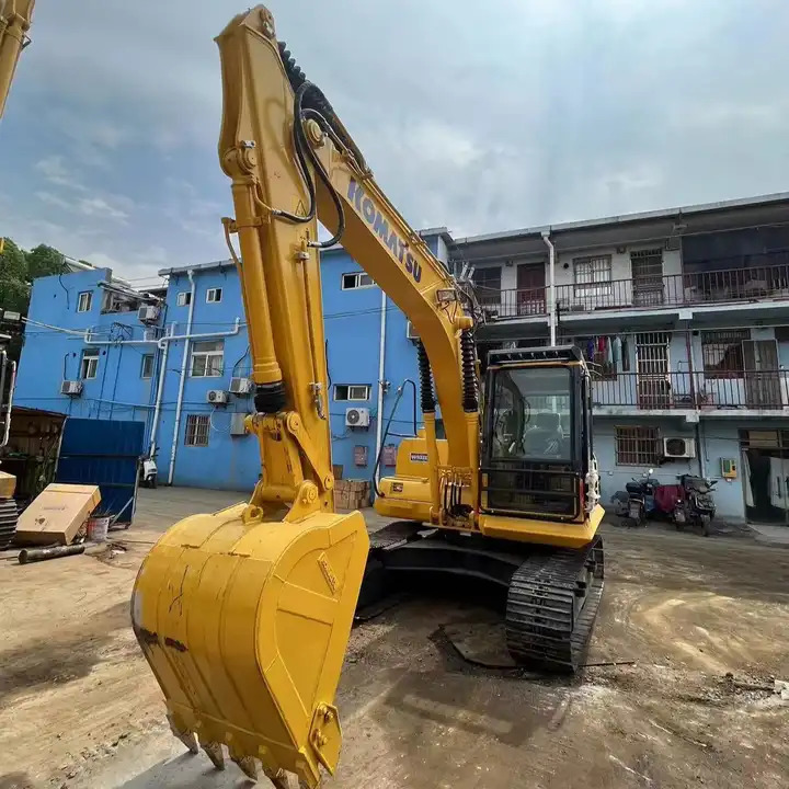 Used Japan Original 13ton Komatsu PC130-7 Excavator hydraulic crawler excavator - Kāpurķēžu ekskavators: foto 1 Used Japan Original 13ton Komatsu PC130-7 Excavator hydraulic crawler excavator - Kāpurķēžu ekskavators: foto 1