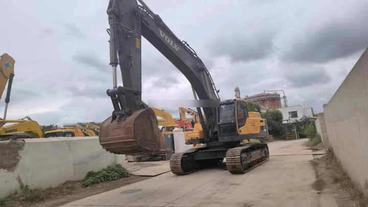 Used Volvo Excavator EC480D used machinery in stock for sale volvo 480 excavators machine 48 ton - Kāpurķēžu ekskavators: foto 5 Used Volvo Excavator EC480D used machinery in stock for sale volvo 480 excavators machine 48 ton - Kāpurķēžu ekskavators: foto 5