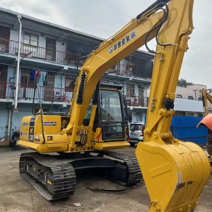 Used cheap Japan Komatsu PC130-7 medium digger Komatsu PC130-7 for sale, used komatsu 13ton mini excavators - Kāpurķēžu ekskavators: foto 2 Used cheap Japan Komatsu PC130-7 medium digger Komatsu PC130-7 for sale, used komatsu 13ton mini excavators - Kāpurķēžu ekskavators: foto 2