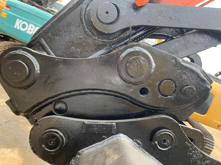 Used excavator doosan dh150 excavators machinery doosan dx60 dx80 dx75 dx225 Good Condition Low price - Kāpurķēžu ekskavators: foto 4 Used excavator doosan dh150 excavators machinery doosan dx60 dx80 dx75 dx225 Good Condition Low price - Kāpurķēžu ekskavators: foto 4
