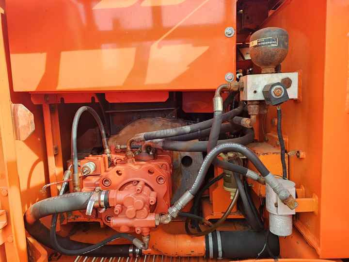 Used excavator doosan dh150 excavators machinery doosan dx60 dx80 dx75 dx225 Good Condition Low price wheel excavator - Kāpurķēžu ekskavators: foto 4 Used excavator doosan dh150 excavators machinery doosan dx60 dx80 dx75 dx225 Good Condition Low price wheel excavator - Kāpurķēžu ekskavators: foto 4