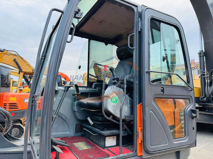 Used excavator doosan dx60 excavators earth-moving machinery doosan dx60 dx80 dx75 dx225 dh60 dh60-7for sale - Kāpurķēžu ekskavators: foto 4 Used excavator doosan dx60 excavators earth-moving machinery doosan dx60 dx80 dx75 dx225 dh60 dh60-7for sale - Kāpurķēžu ekskavators: foto 4