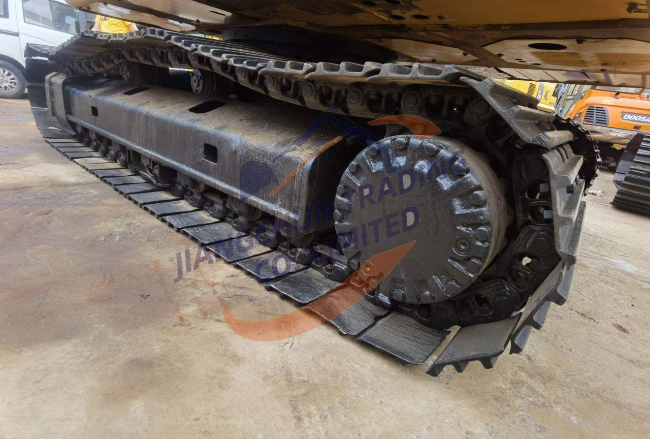 Kāpurķēžu ekskavators good price Original japan used cat 320 320bl 320c used excavator cat 320 price: foto 6