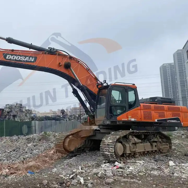High quality Used Doosan excavator DX520LC-9C in good condition for sale - Kāpurķēžu ekskavators: foto 1 High quality Used Doosan excavator DX520LC-9C in good condition for sale - Kāpurķēžu ekskavators: foto 1