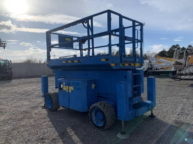 Genie GS4069 DC - 14,02 m, electric - Šķērveida pacēlājs: foto 1 Genie GS4069 DC - 14,02 m, electric - Šķērveida pacēlājs: foto 1