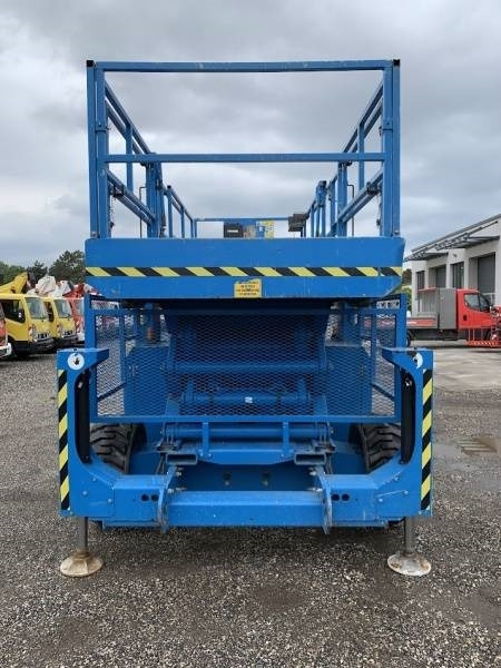 Genie GS4390 - 15,11m, diesel, 4x4 - Šķērveida pacēlājs: foto 3 Genie GS4390 - 15,11m, diesel, 4x4 - Šķērveida pacēlājs: foto 3