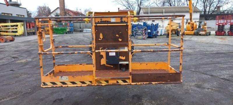 Genie S-45 - 15,7 m - 4x4 - diesel - Izlices pacēlājs: foto 5 Genie S-45 - 15,7 m - 4x4 - diesel - Izlices pacēlājs: foto 5