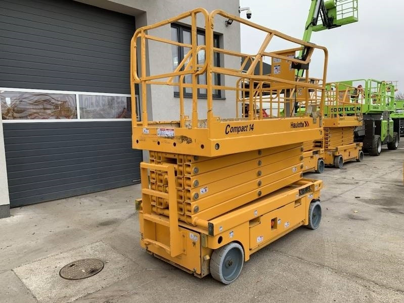 Haulotte Compact 14 - 14 m, electric - Šķērveida pacēlājs: foto 2 Haulotte Compact 14 - 14 m, electric - Šķērveida pacēlājs: foto 2