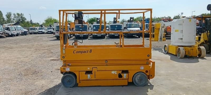 Haulotte Compact 8 - 8m, electric - Šķērveida pacēlājs: foto 5 Haulotte Compact 8 - 8m, electric - Šķērveida pacēlājs: foto 5