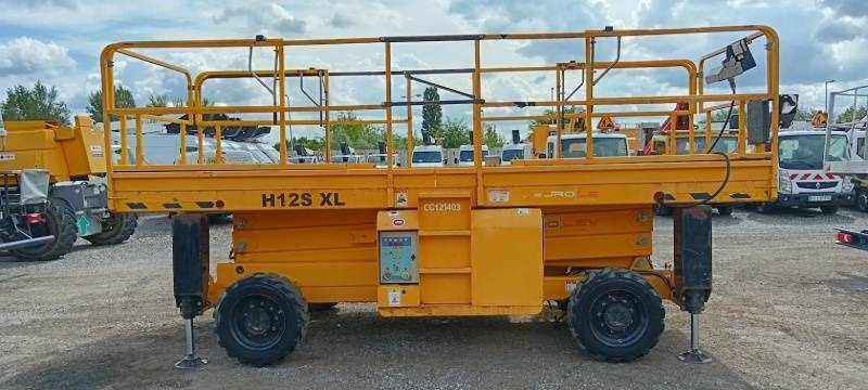 Haulotte H12SXLNT - 12m, 4x4, diesel - Šķērveida pacēlājs: foto 4 Haulotte H12SXLNT - 12m, 4x4, diesel - Šķērveida pacēlājs: foto 4