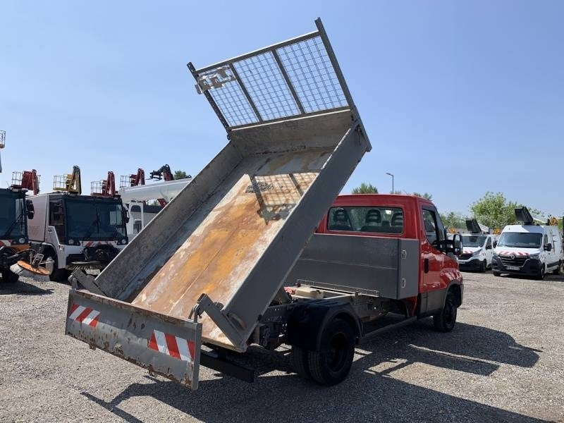 Iveco 35C13 - Tipper - Kravas automašīna pašizgāzējs: foto 1 Iveco 35C13 - Tipper - Kravas automašīna pašizgāzējs: foto 1