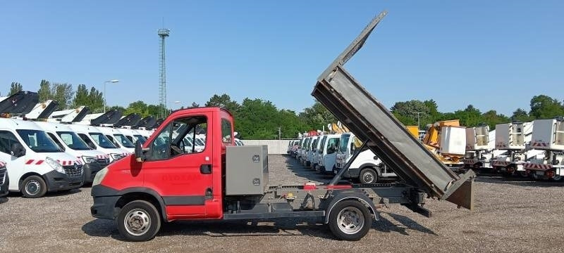 Iveco 35C13 - Tipper - Kravas automašīna pašizgāzējs: foto 2 Iveco 35C13 - Tipper - Kravas automašīna pašizgāzējs: foto 2