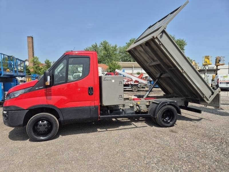 Iveco 35C13 - Tipper - Kravas automašīna pašizgāzējs: foto 1 Iveco 35C13 - Tipper - Kravas automašīna pašizgāzējs: foto 1