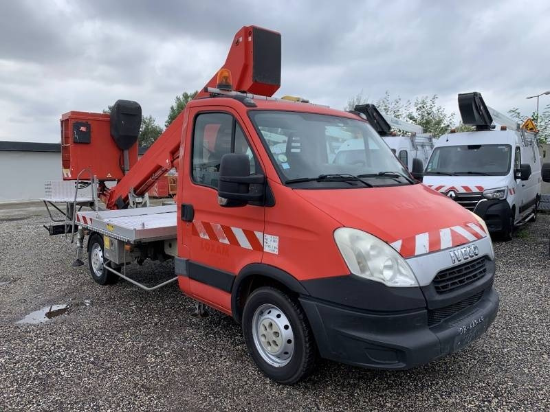 Iveco Daily GSR E179T - 17,1m - 200 kg - Autopacēlājs: foto 1 Iveco Daily GSR E179T - 17,1m - 200 kg - Autopacēlājs: foto 1