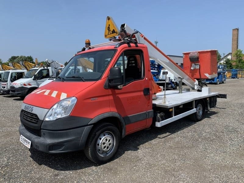 Iveco Daily Multitel 160 ALU DS - 16m - Autopacēlājs: foto 2 Iveco Daily Multitel 160 ALU DS - 16m - Autopacēlājs: foto 2