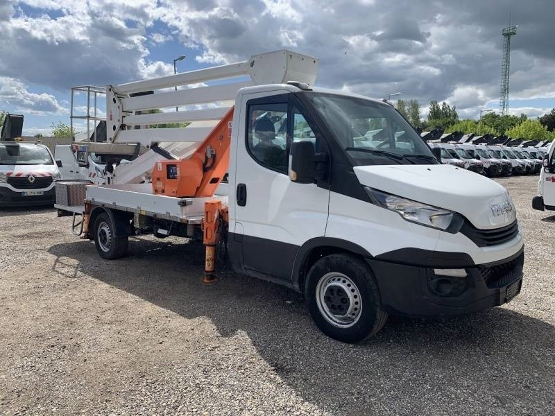 Iveco Daily Oil&Steel Snake 2413 Plus - 23,5m, 250kg - Autopacēlājs: foto 1 Iveco Daily Oil&Steel Snake 2413 Plus - 23,5m, 250kg - Autopacēlājs: foto 1