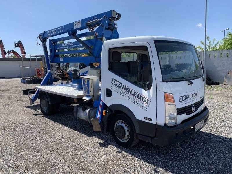 Nissan Cabstar CTE ZED 21 J - 21 m - 200 kg - Autopacēlājs: foto 1 Nissan Cabstar CTE ZED 21 J - 21 m - 200 kg - Autopacēlājs: foto 1