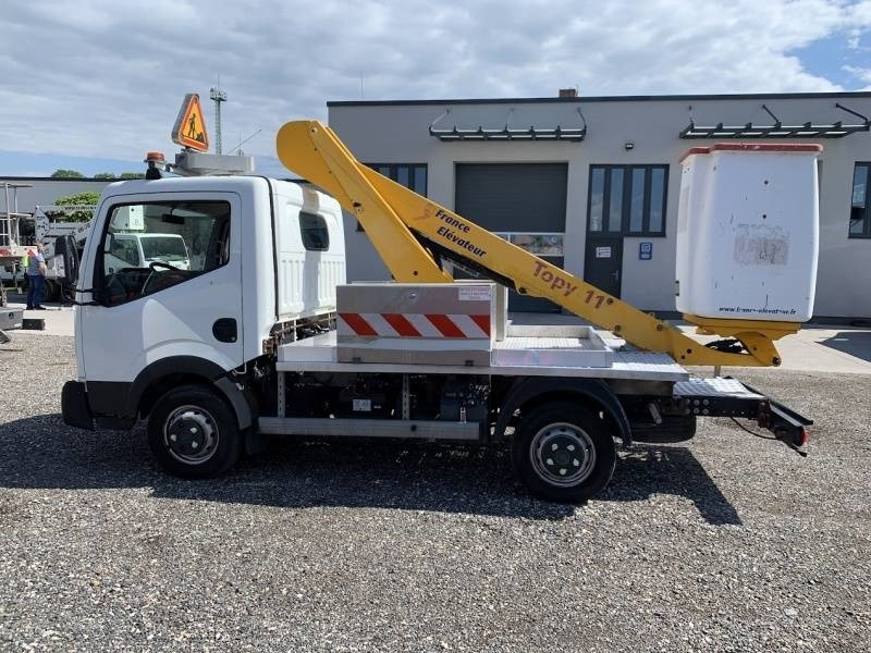 Nissan Cabstar France Elevateur Topy 11 - 11 m - Autopacēlājs: foto 5 Nissan Cabstar France Elevateur Topy 11 - 11 m - Autopacēlājs: foto 5
