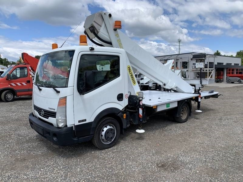 Nissan Cabstar Palfinger P260B - 25,6 m - 230 kg - Autopacēlājs: foto 2 Nissan Cabstar Palfinger P260B - 25,6 m - 230 kg - Autopacēlājs: foto 2