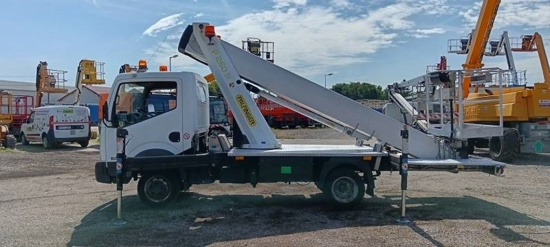 Nissan Cabstar Palfinger P260B - 25,6 m - 230 kg  - Autopacēlājs: foto 5 Nissan Cabstar Palfinger P260B - 25,6 m - 230 kg  - Autopacēlājs: foto 5