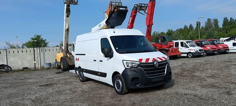 Renault Master Versalift VTL135 EVO - 13,3 m - 120kg - Autopacēlājs: foto 1 Renault Master Versalift VTL135 EVO - 13,3 m - 120kg - Autopacēlājs: foto 1