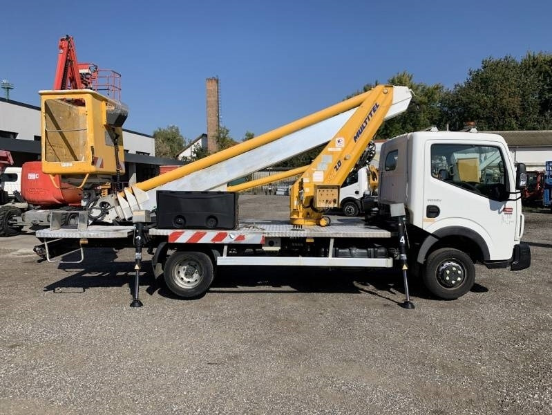 Renault Maxity Multitel MT202DS - 20m - 200 kg - Autopacēlājs: foto 4 Renault Maxity Multitel MT202DS - 20m - 200 kg - Autopacēlājs: foto 4