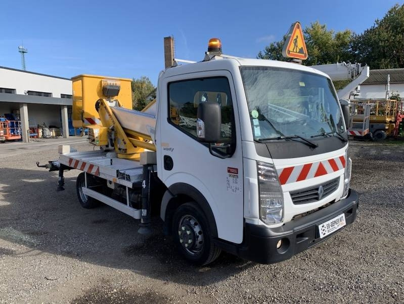 Renault Maxity Multitel MX200 - 20 m - Autopacēlājs: foto 1 Renault Maxity Multitel MX200 - 20 m - Autopacēlājs: foto 1