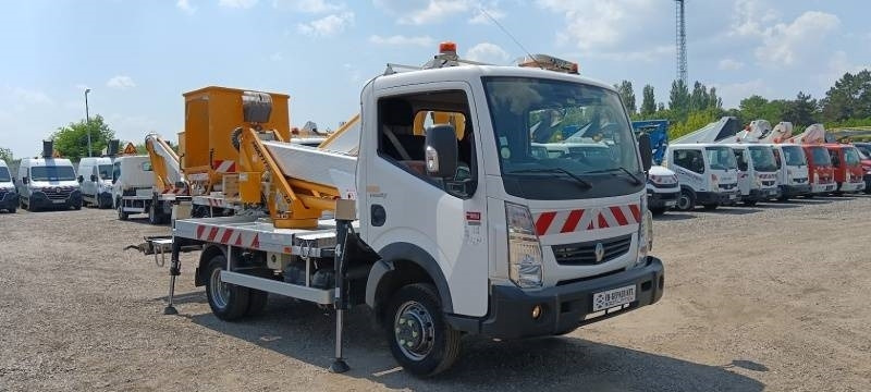 Renault Maxity Multitel MX200 - 20 m - Autopacēlājs: foto 1 Renault Maxity Multitel MX200 - 20 m - Autopacēlājs: foto 1