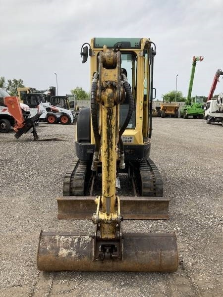 Yanmar VIO25-4 - Mini-ekskavators: foto 4 Yanmar VIO25-4 - Mini-ekskavators: foto 4