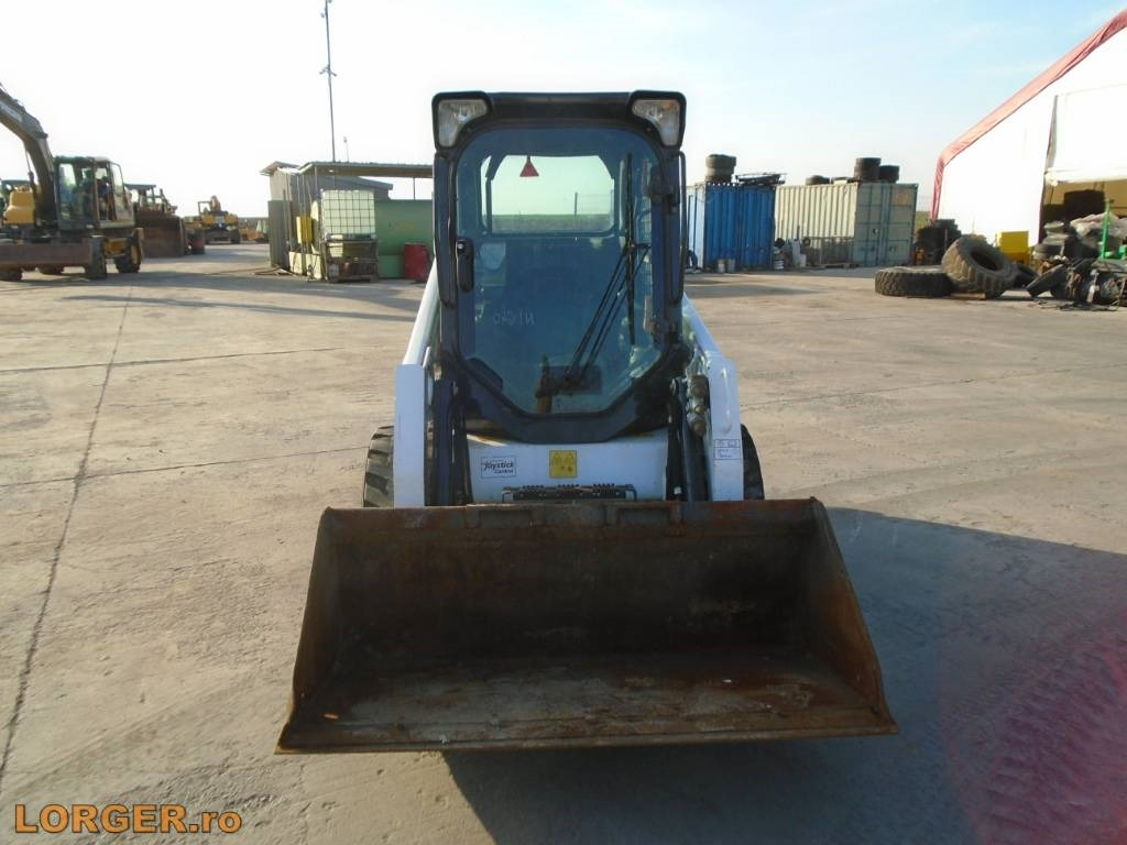 Bobcat S 450 - Kompaktiekrāvējs: foto 4 Bobcat S 450 - Kompaktiekrāvējs: foto 4