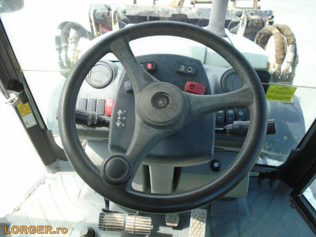 Ekskavators-iekrāvējs CAT 432 F: foto 8