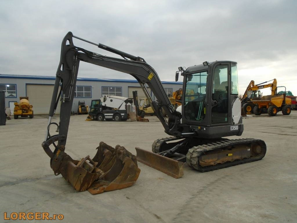 Volvo ECR 50 D - Mini-ekskavators: foto 1 Volvo ECR 50 D - Mini-ekskavators: foto 1